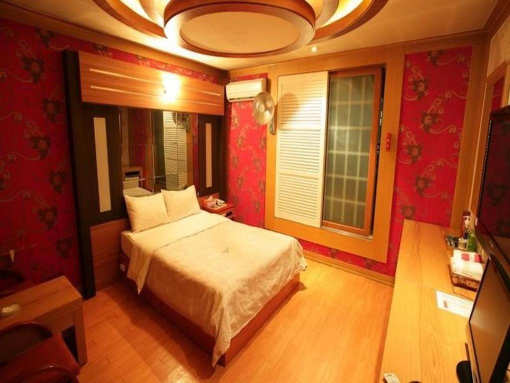 Valentine Hotel Kōyō Exteriér fotografie
