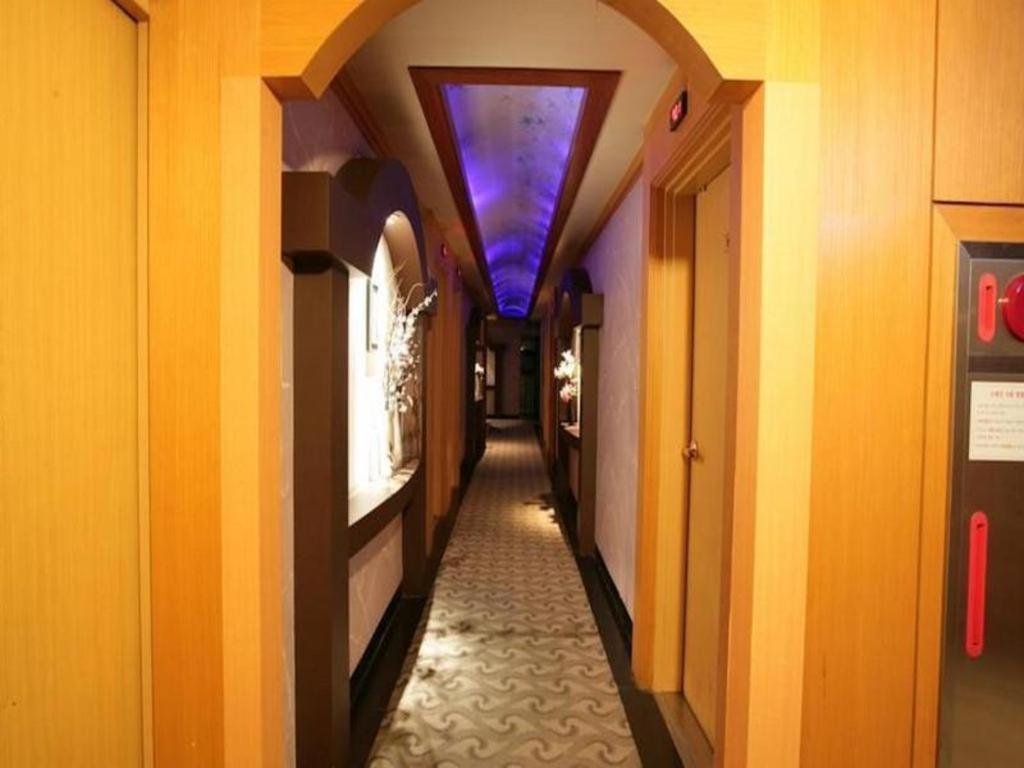 Valentine Hotel Kōyō Exteriér fotografie