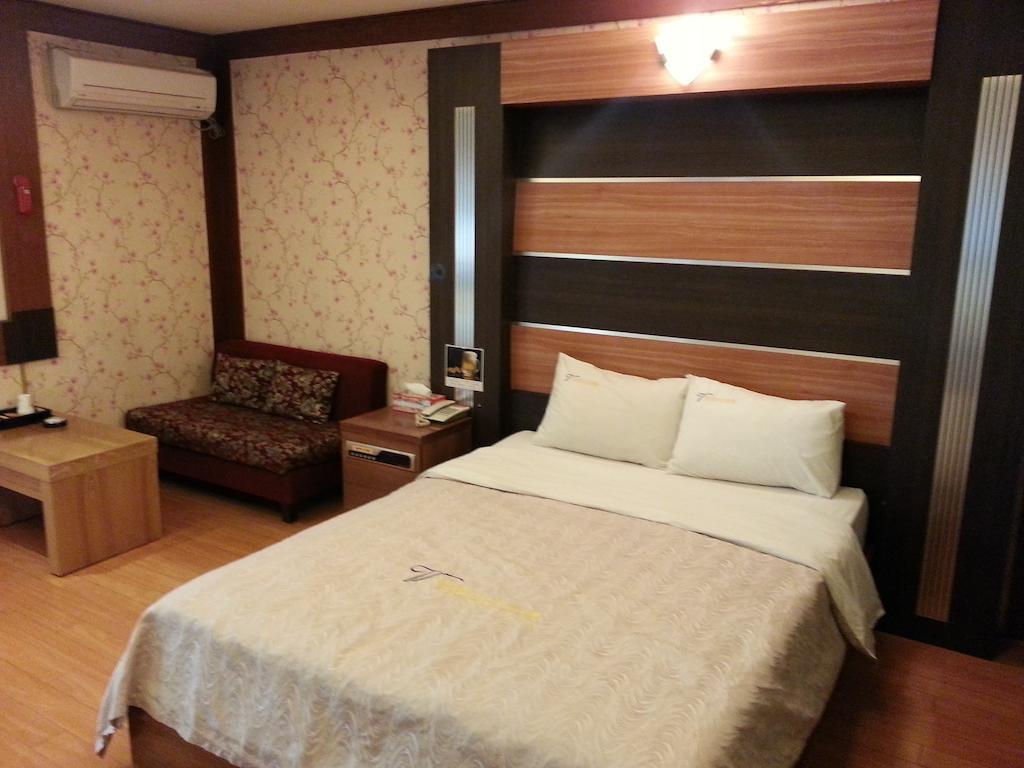 Valentine Hotel Kōyō Exteriér fotografie