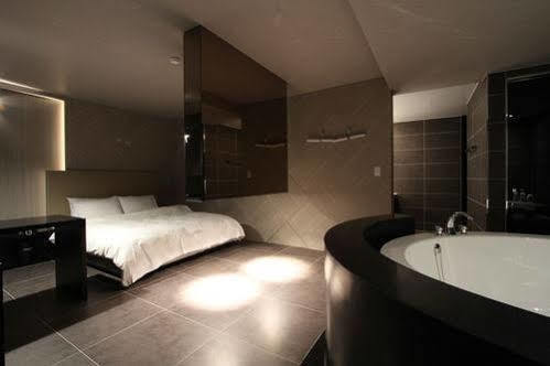 Valentine Hotel Kōyō Exteriér fotografie